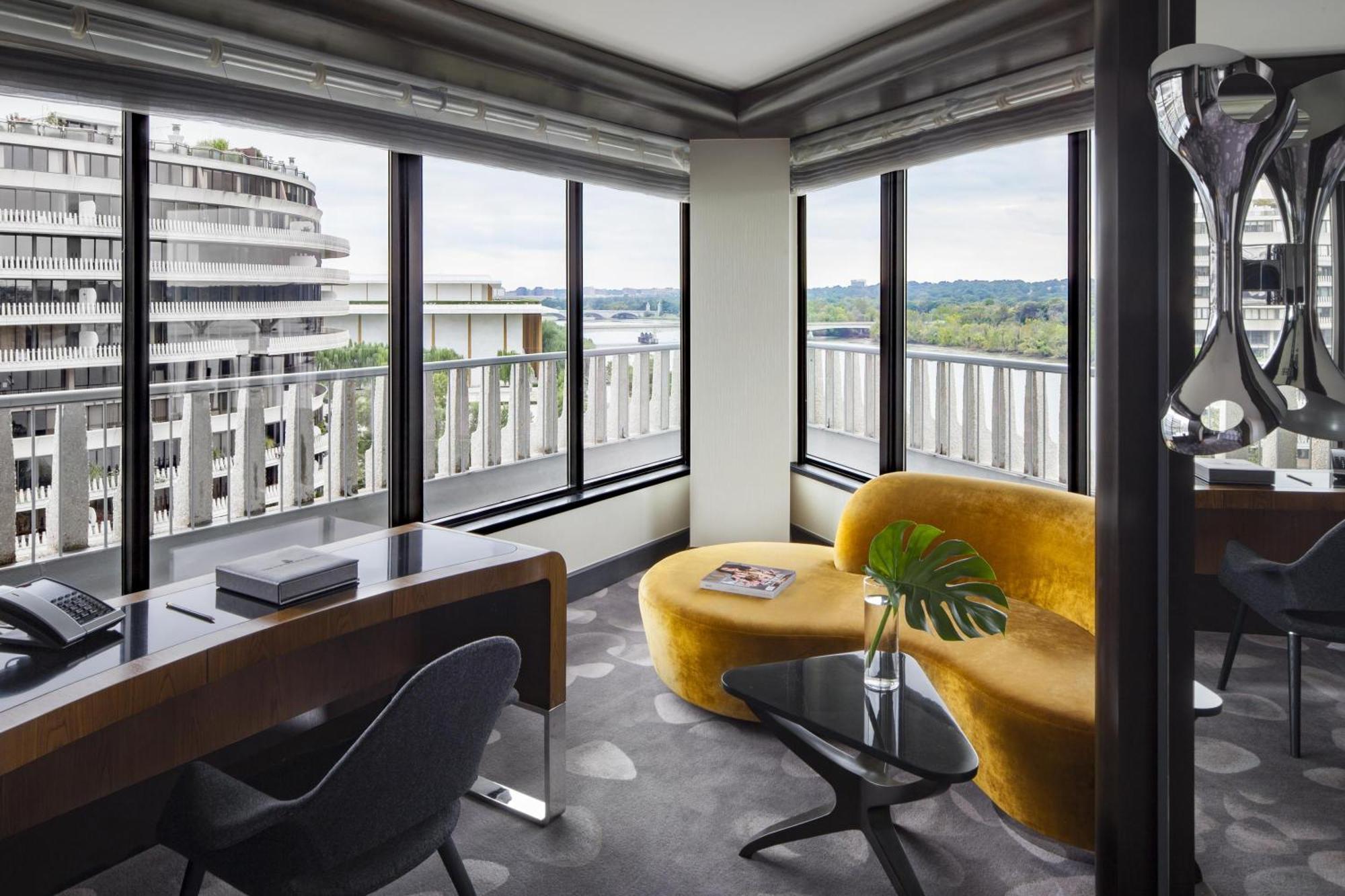 The Watergate Hotel Georgetown Washington Bagian luar foto